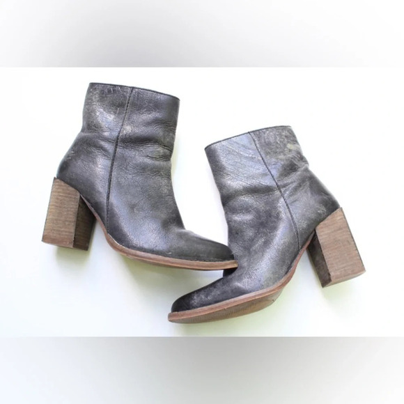 Diba Shoes - Diba Black Ankle Boots with Brown Heel